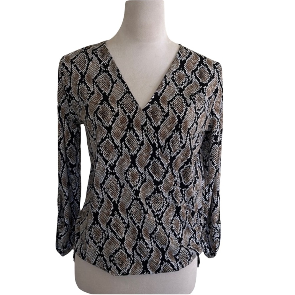 Michael Kors Black and White Wrap Blouse 3/4 Sleeve